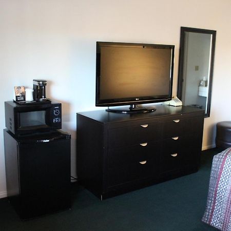 Cougar Land Motel Pullman Room photo