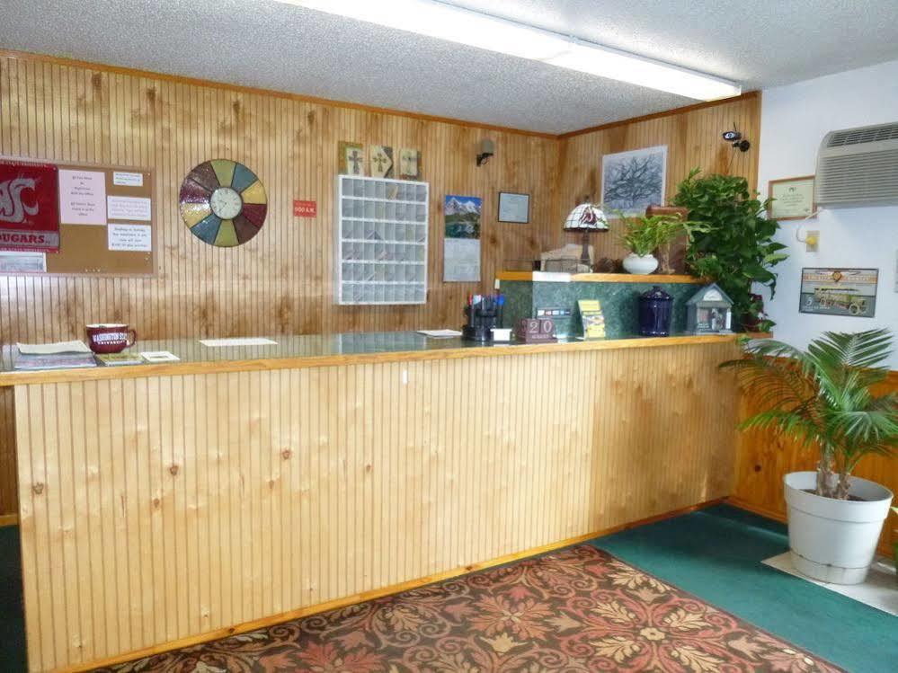 Cougar Land Motel Pullman Exterior photo